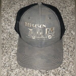 Dri-Duck|NWOT| Trucker Hat